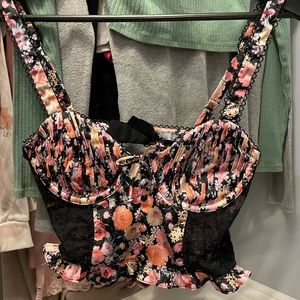 never worn before-corset bra vintage top